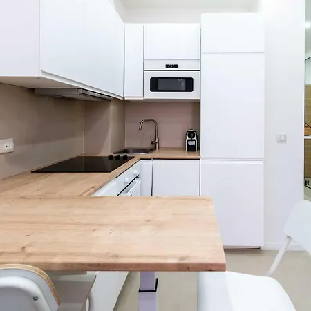 Modern -1bdr 4p - 300m From The Apartamento